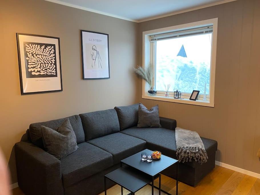 Aurora Apartment Very Close To Cable Car And Sherpatrappa Tromsø Kültér fotó
